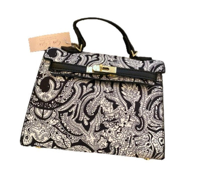 Black & White Paisley Purse - Www.sowandsewboutique